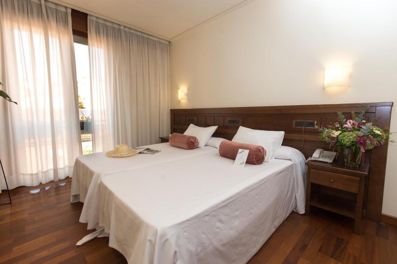 Hotel Garelos Бетанзос Екстериор снимка