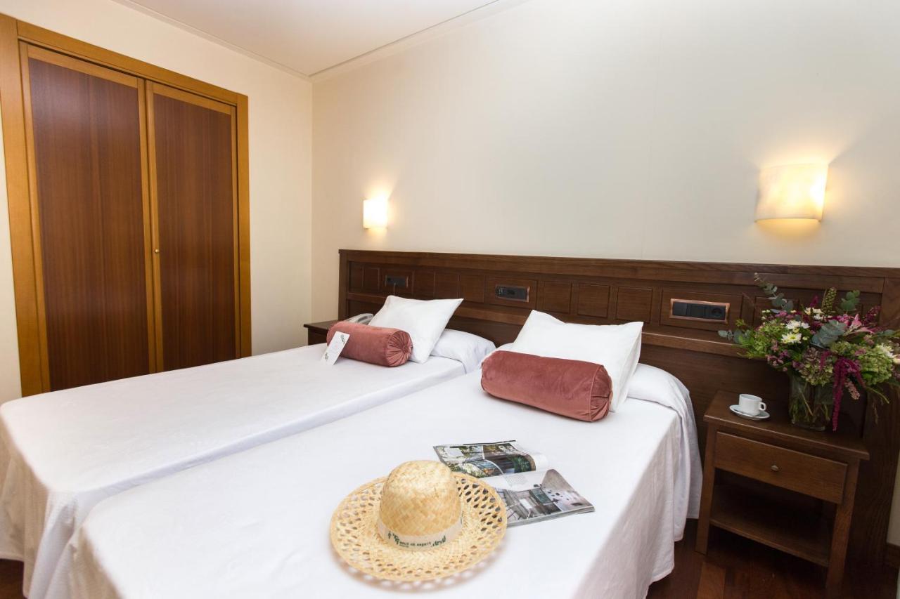 Hotel Garelos Бетанзос Екстериор снимка