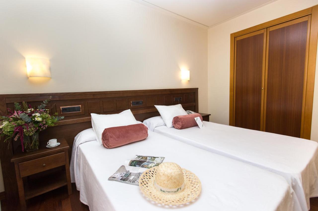 Hotel Garelos Бетанзос Екстериор снимка