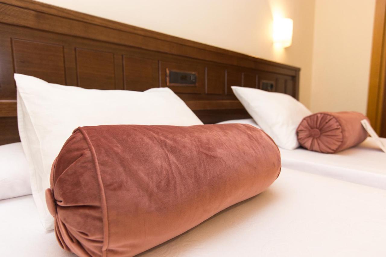 Hotel Garelos Бетанзос Екстериор снимка